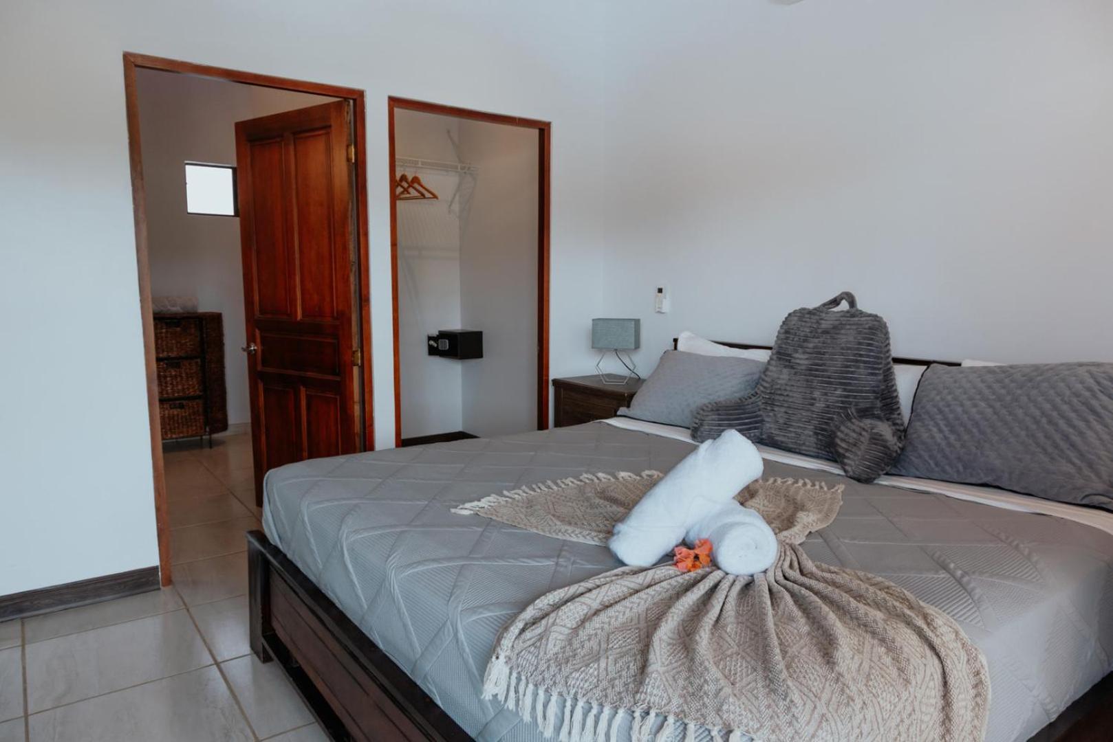 Private Home With Resort Style Swimming Pool Jacó Buitenkant foto
