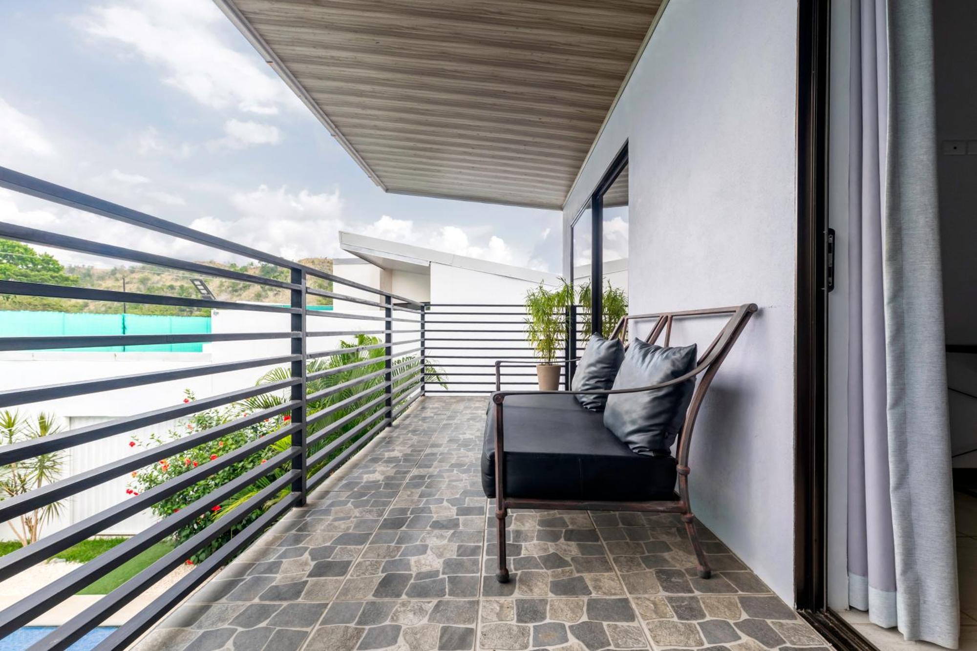 Private Home With Resort Style Swimming Pool Jacó Buitenkant foto