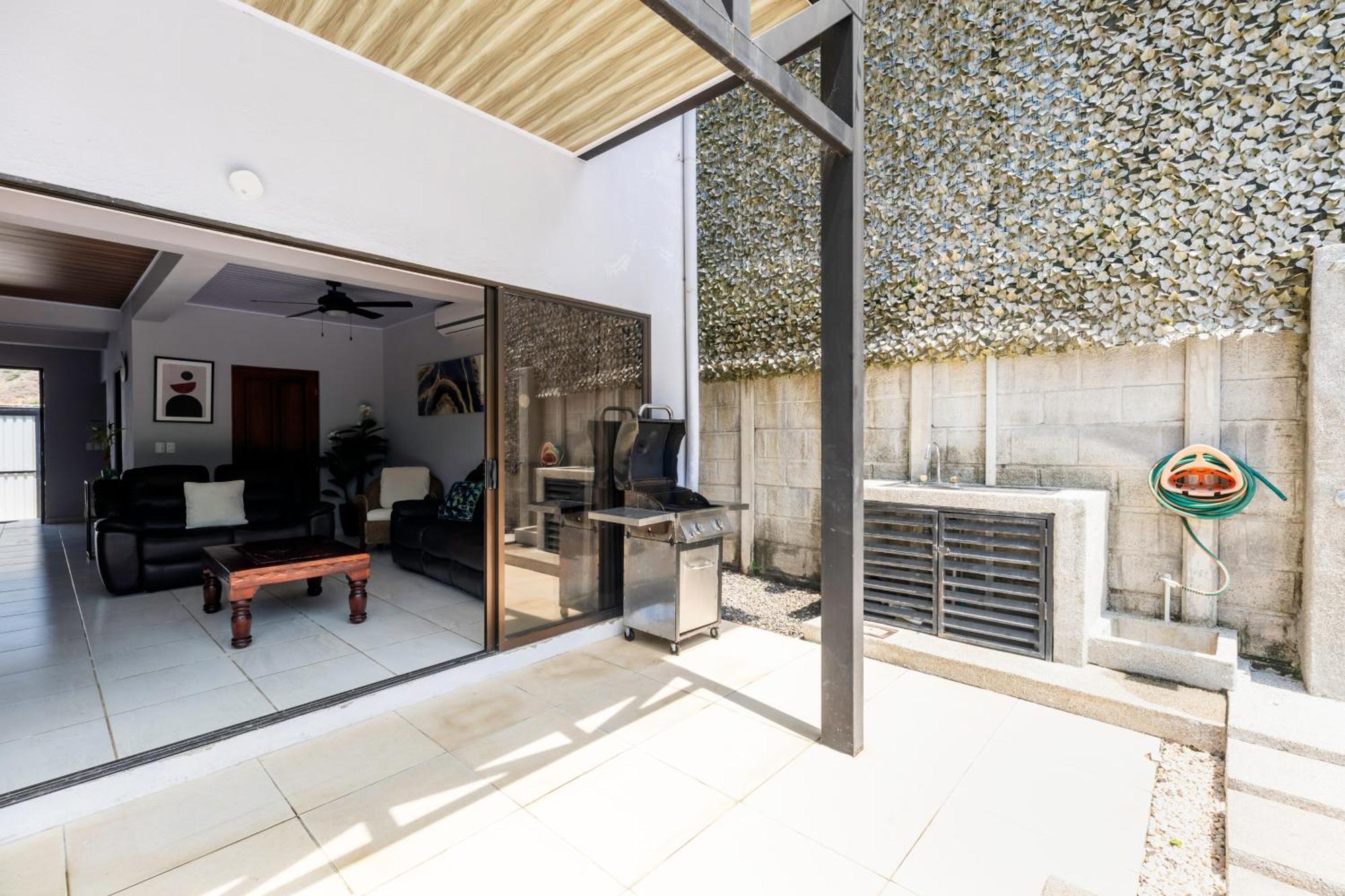 Private Home With Resort Style Swimming Pool Jacó Buitenkant foto